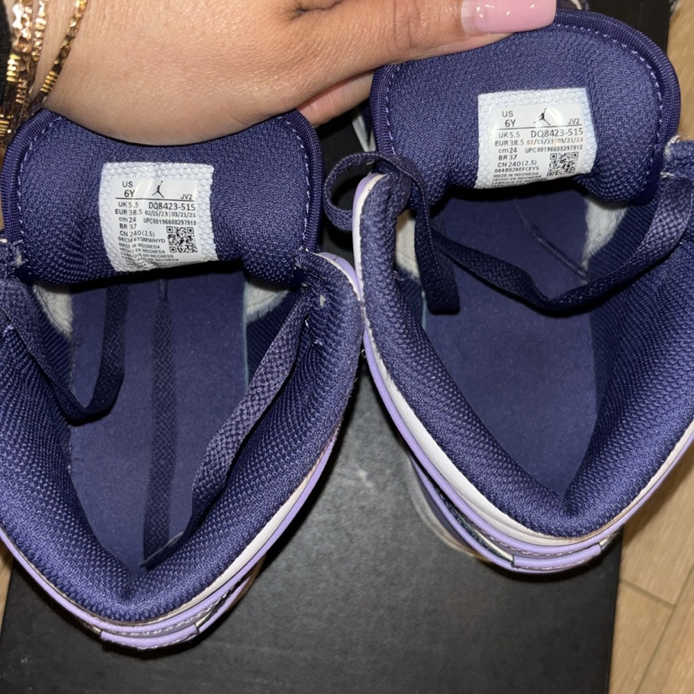 Excellent (USED) Condition Air Jordan 1 Mid Sky J Purple - Picture 7 of 11